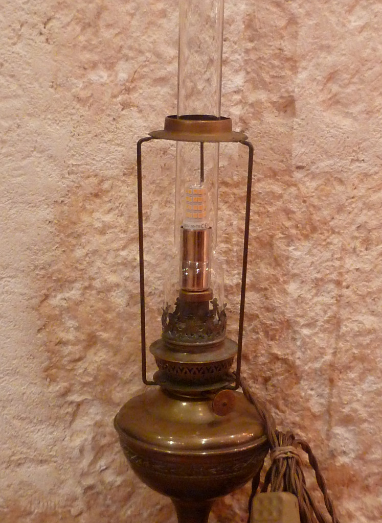 G9 sur lampe a petrole