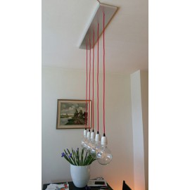 Une suspension simple et design par M.Thomassen